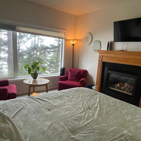 Tyee Lodge Bed And Breakfast Newport Exteriör bild