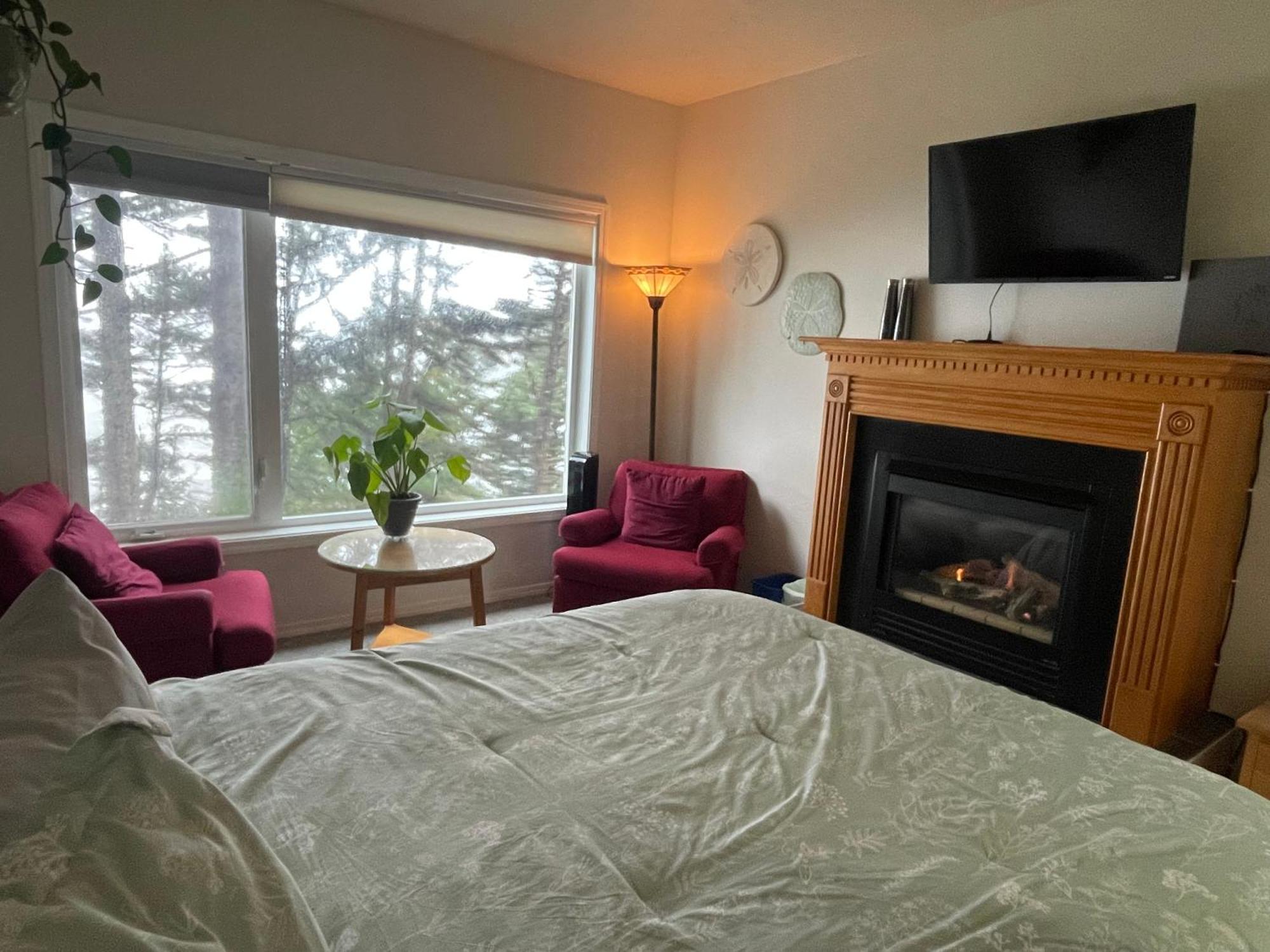 Tyee Lodge Bed And Breakfast Newport Exteriör bild